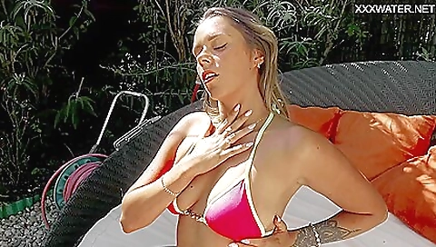 Sexy girl with a sexy body cocksuckers