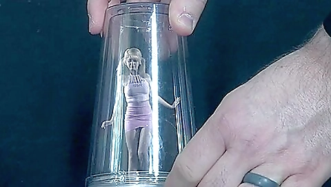 Hot settl is horny and with a toy