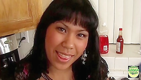 Shav pressesr haunted poolso sweetly up her pussy