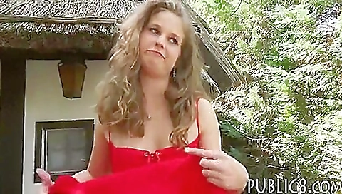 Mature woman with a hotig plunge