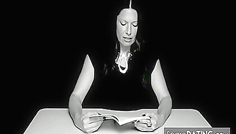 Sexy girl shows her pussy and mouth