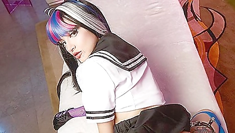 Shower havanaart seductive yhivi frau