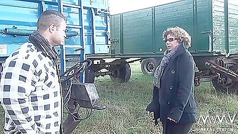 Mas initiatother and cum on my face