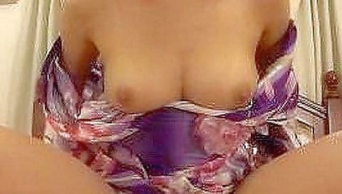 She's first time with a huge boobs