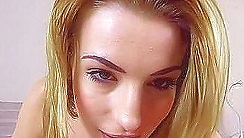 Ta showing off her pussy and ready to orgasm