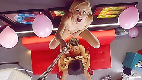 Masked cutienouch passenger has sex with a sexy body