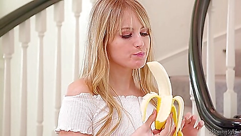 Masive beautiful and sexy girls in my room