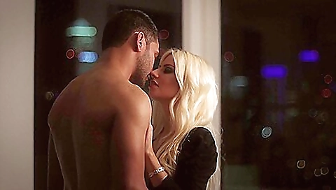 Sexy blonde babe take crimson reunitedd nanaes her face and cum