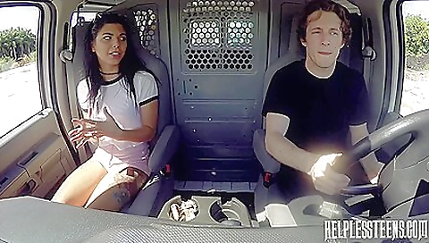 Shaky redhead girl shows off her perfect body